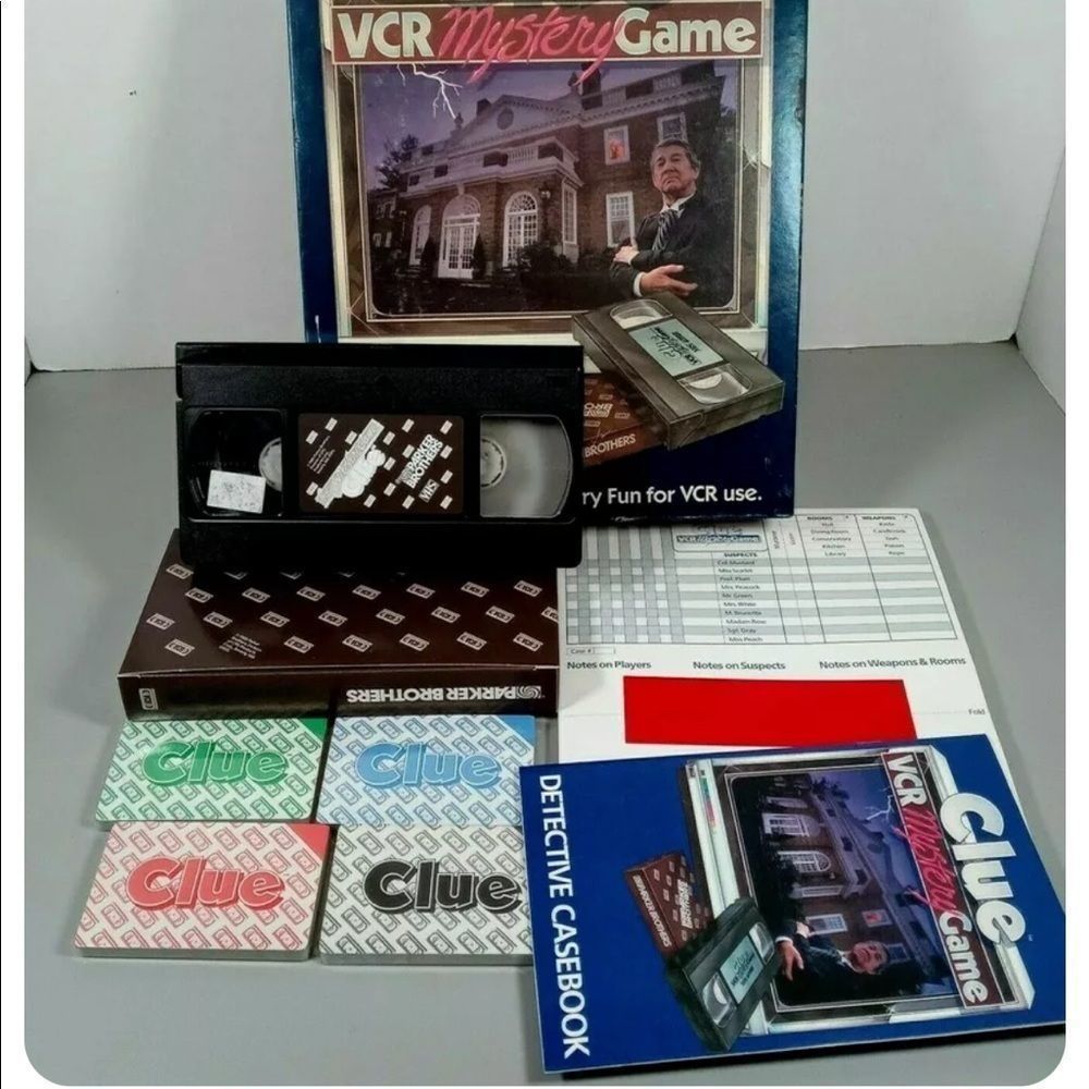 Vintage 1985 Clue VCR Mystery Game Murder Sleuth Detective VHS Open Box RARE - Picture 3 of 8